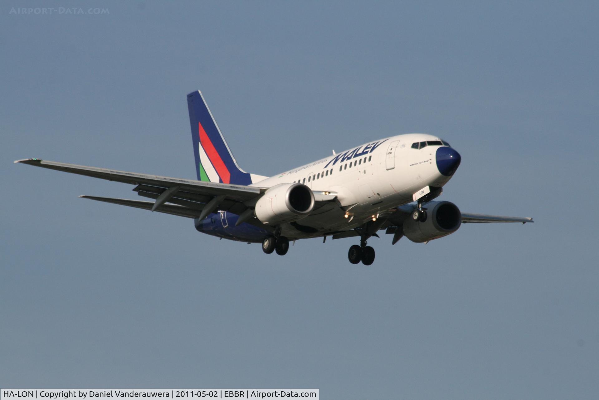 HA-LON, 2004 Boeing 737-6Q8 C/N 29353, Arrival of flight MA600 to RWY 02
