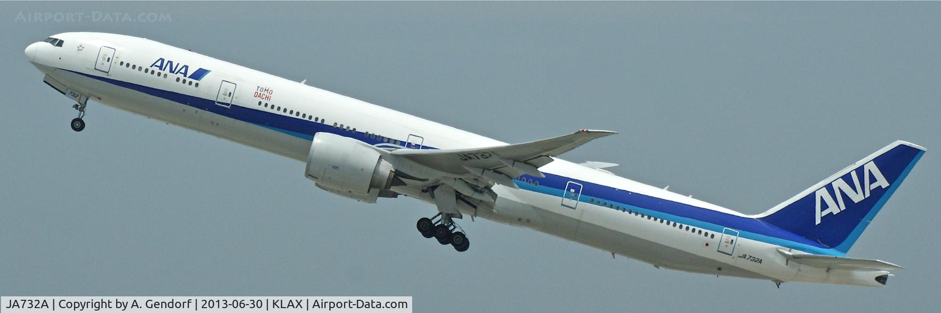 JA732A, 2005 Boeing 777-381/ER C/N 27038, ANA - All Nippon Airways, shows its superb performance during take off here at Los Angeles Int´l(KLAX)