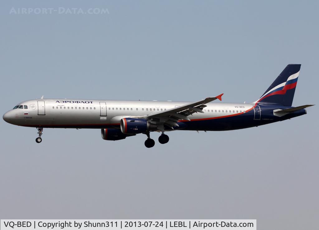 VQ-BED, 2009 Airbus A321-213 C/N 4074, Landing rwy 25R