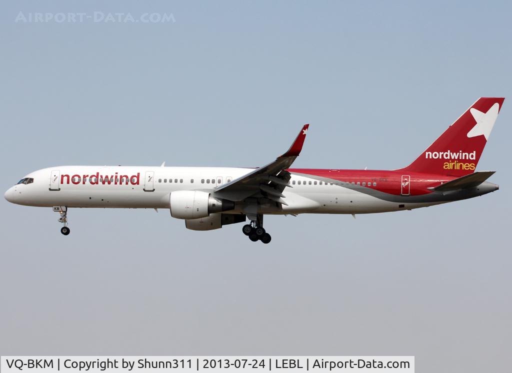 VQ-BKM, 1994 Boeing 757-29J C/N 27203, Landing rwy 25R