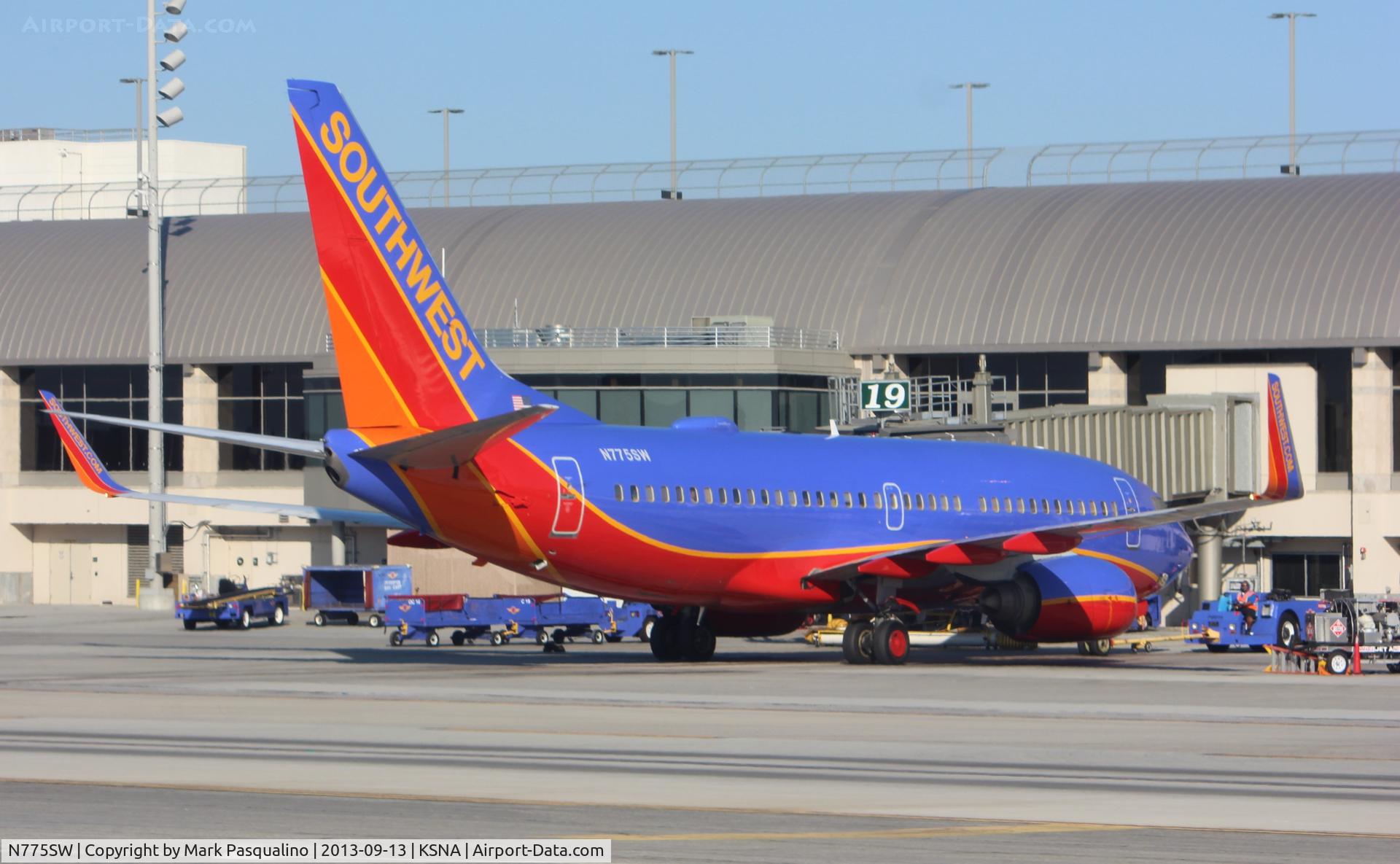 N775SW, 2000 Boeing 737-7H4 C/N 30590, Boeing 737-700