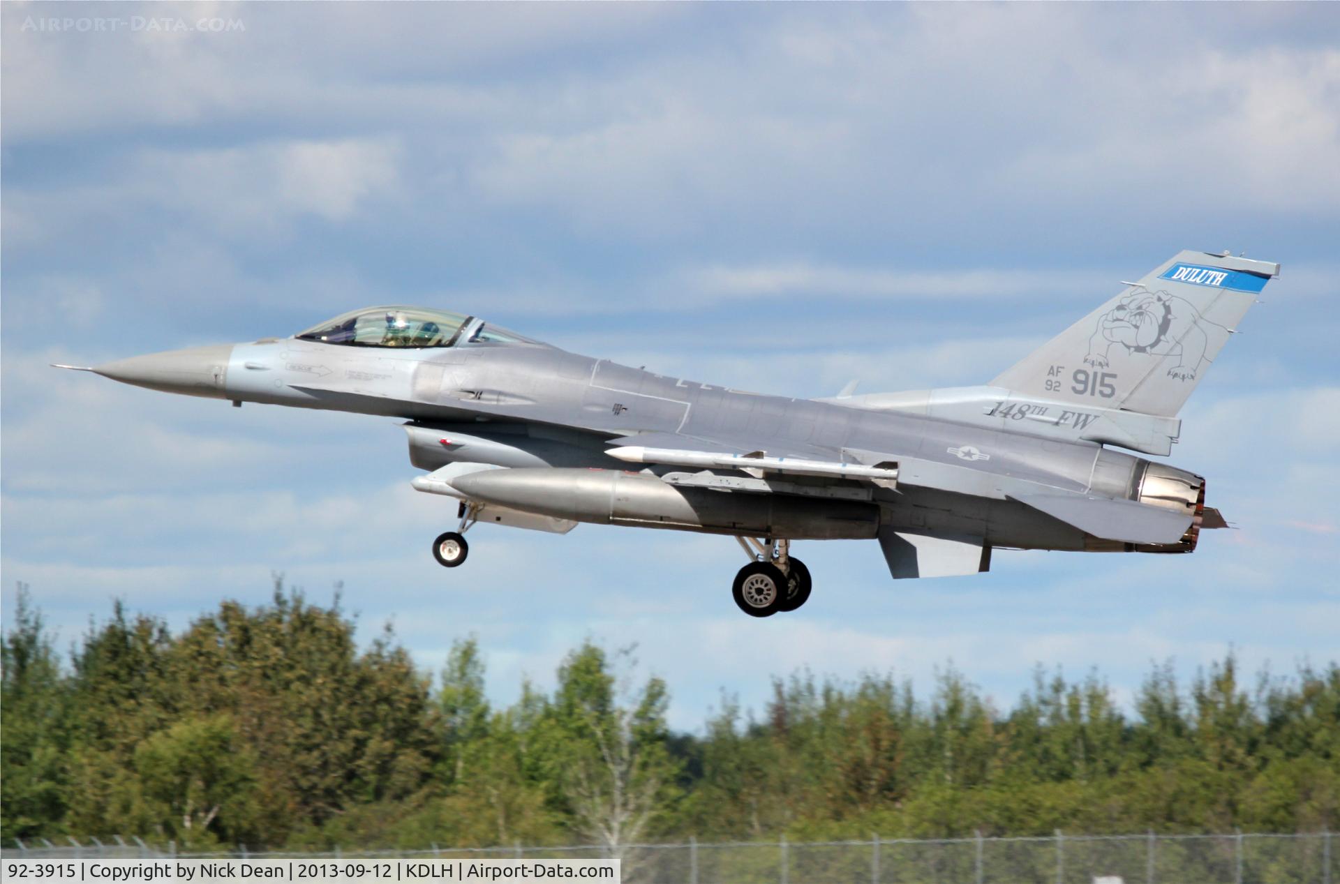 92-3915, 1992 General Dynamics F-16CJ Fighting Falcon C/N CC-157, KDLH/DLH