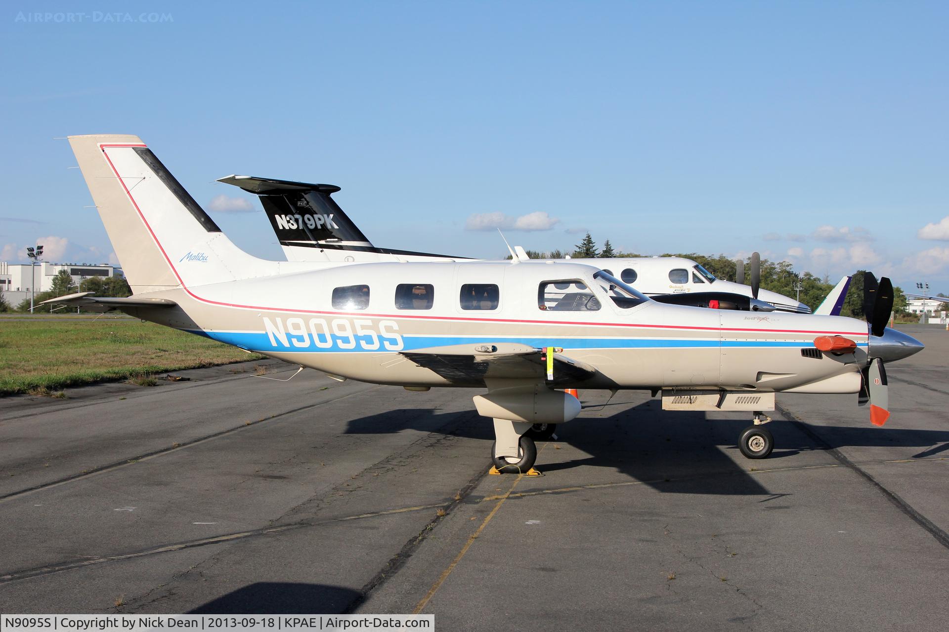 N9095S, 1986 Piper PA-46-310P Malibu C/N 46-8608061, KPAE/PAE Makibu DLX (560)