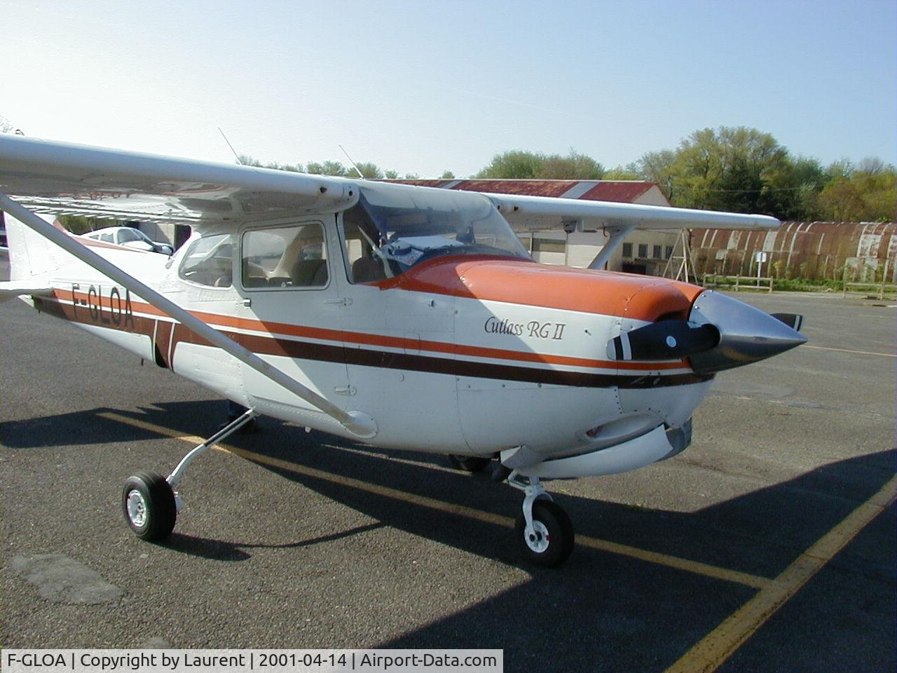 F-GLOA, Cessna 172RG Cutlass RG C/N 172RG-0168, In Granville