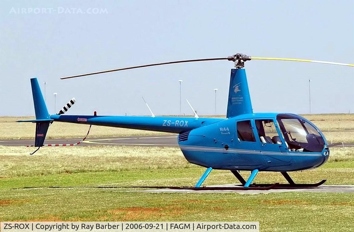 ZS-ROX, Robinson R44 Raven II C/N 10065, Robinsin R-44 Raven II [10065] Johannesburg-Rand~ZS 21/09/2006