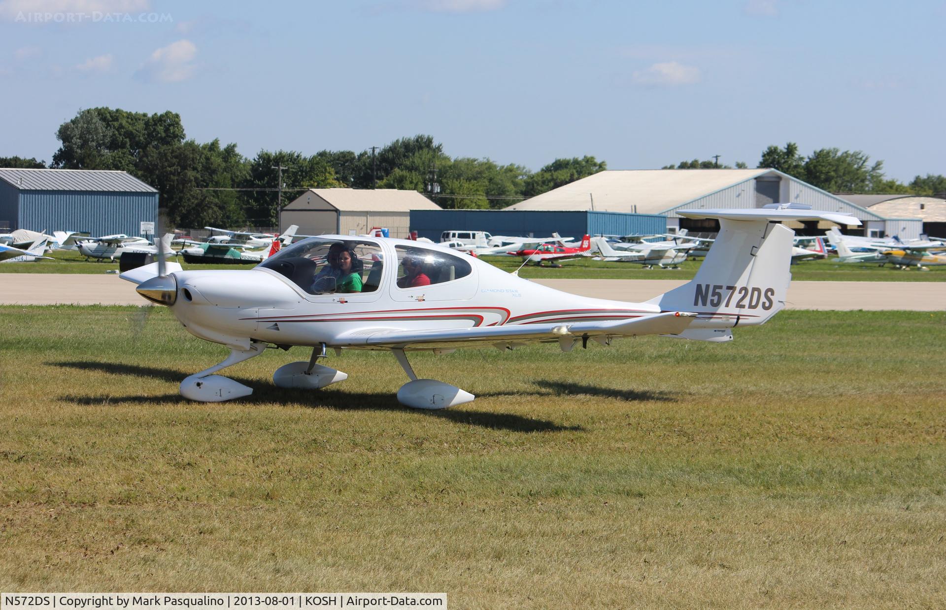 N572DS, 2007 Diamond DA-40 Diamond Star C/N 40.857, Diamond DA 40