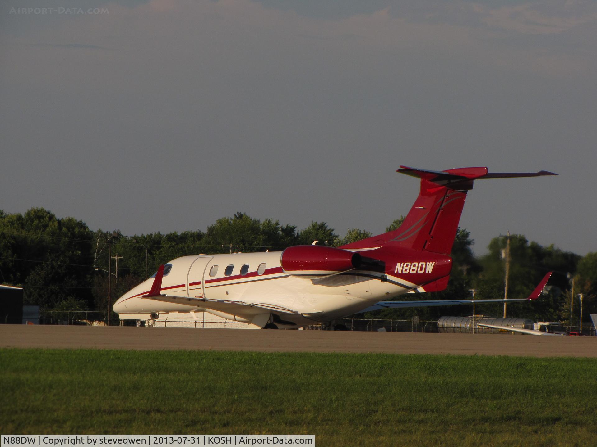 N88DW, 2010 Embraer EMB-500 Phenom 100 C/N 50000178, Arriving Oshkosh