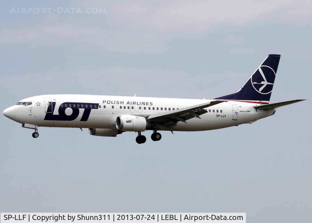 SP-LLF, 1997 Boeing 737-45D C/N 28752/2874, Landing rwy 25R in new c/s