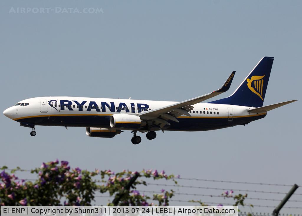 EI-ENP, 2010 Boeing 737-8AS C/N 40304, Landing rwy 25R