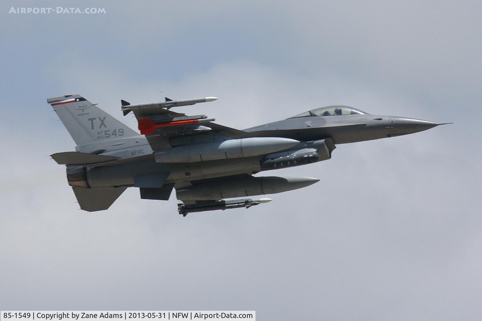 85-1549, 1985 General Dynamics F-16C Fighting Falcon C/N 5C-291, Departing NAS Fort Worth