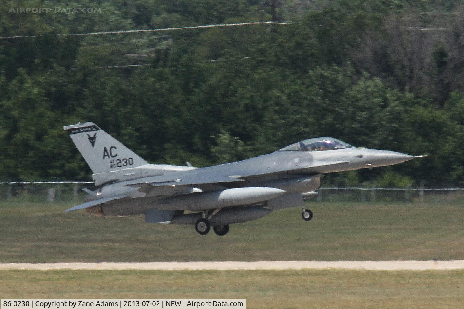 86-0230, 1986 General Dynamics F-16C Fighting Falcon C/N 5C-336a, Departing NAS Fort Worth