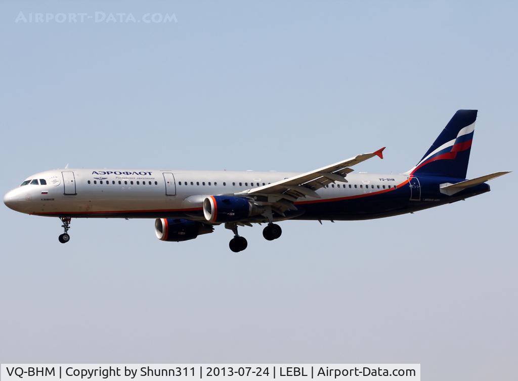 VQ-BHM, 2010 Airbus A321-211 C/N 4500, Landing rwy 25R