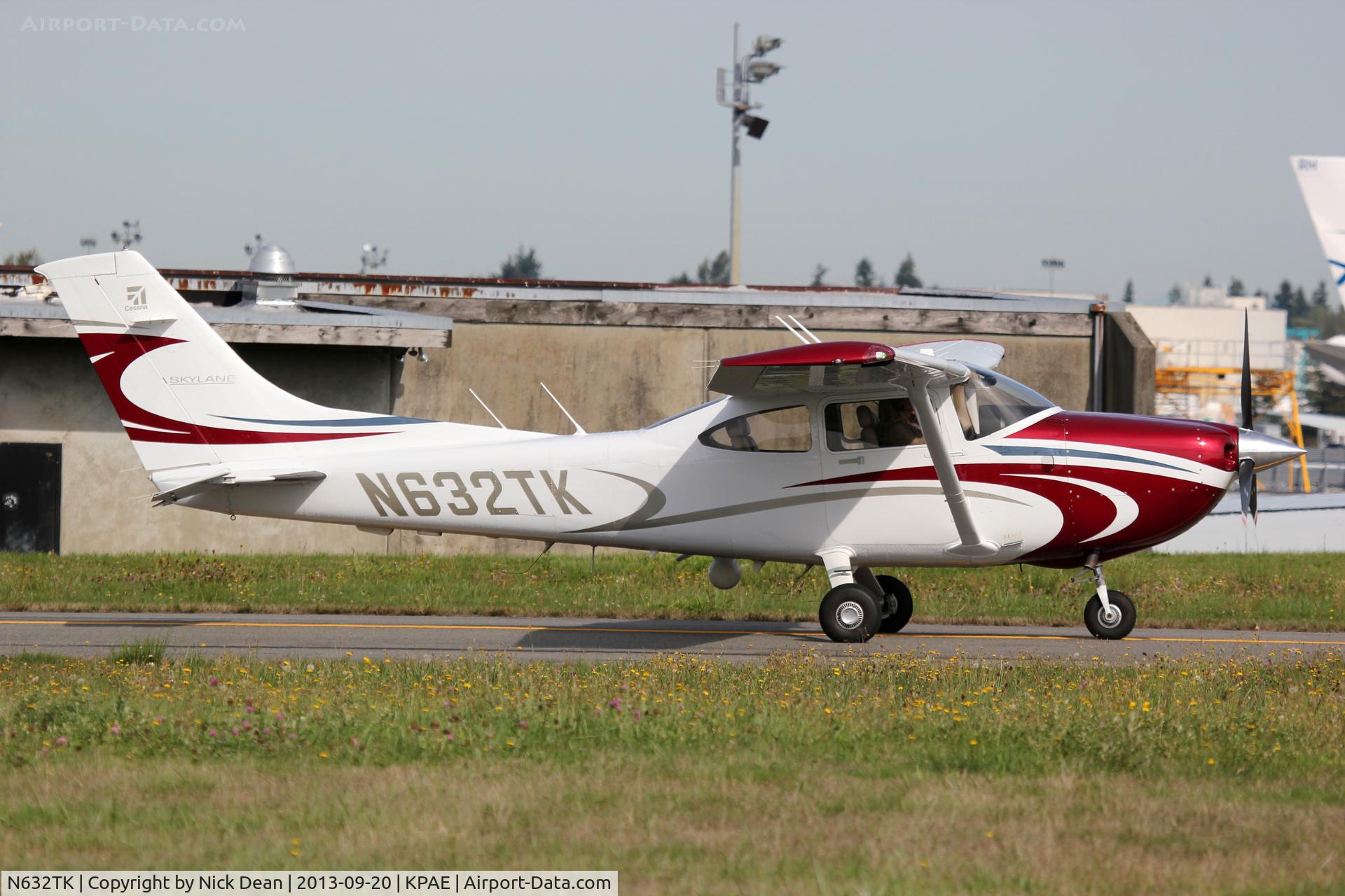 N632TK, Cessna 182T Skylane C/N 18282188, KPAE/PAE
