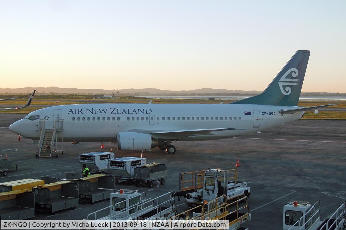 ZK-NGO, 1997 Boeing 737-37Q C/N 28548, At Auckland