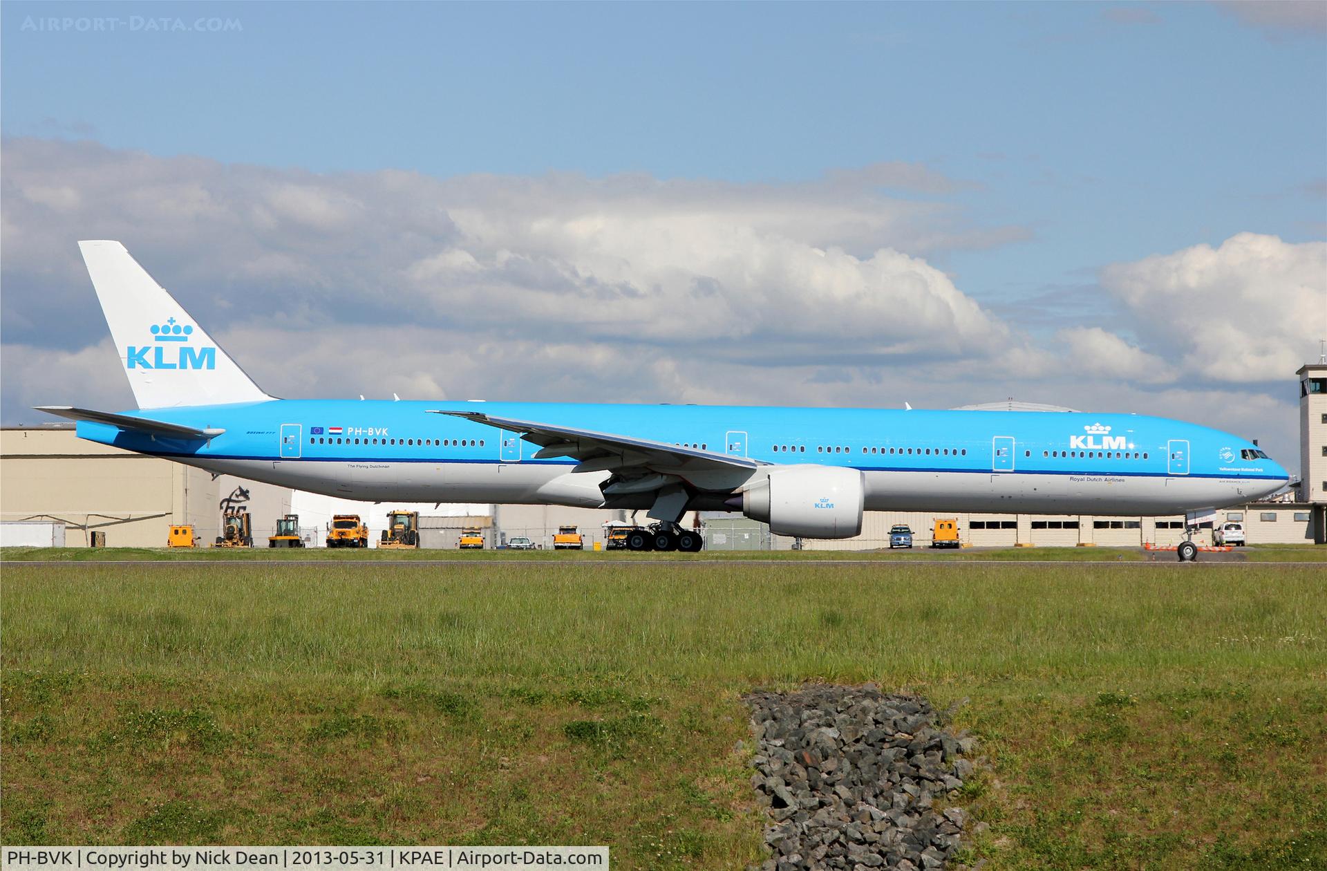 PH-BVK, 2013 Boeing 777-306/ER C/N 42172, KPAE/PAE Taxiing for delivery
