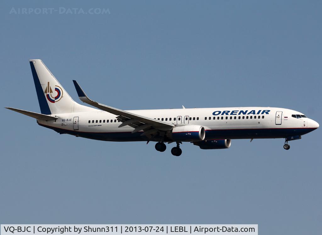 VQ-BJC, 2000 Boeing 737-8K5 C/N 27992, Landing rwy 25R