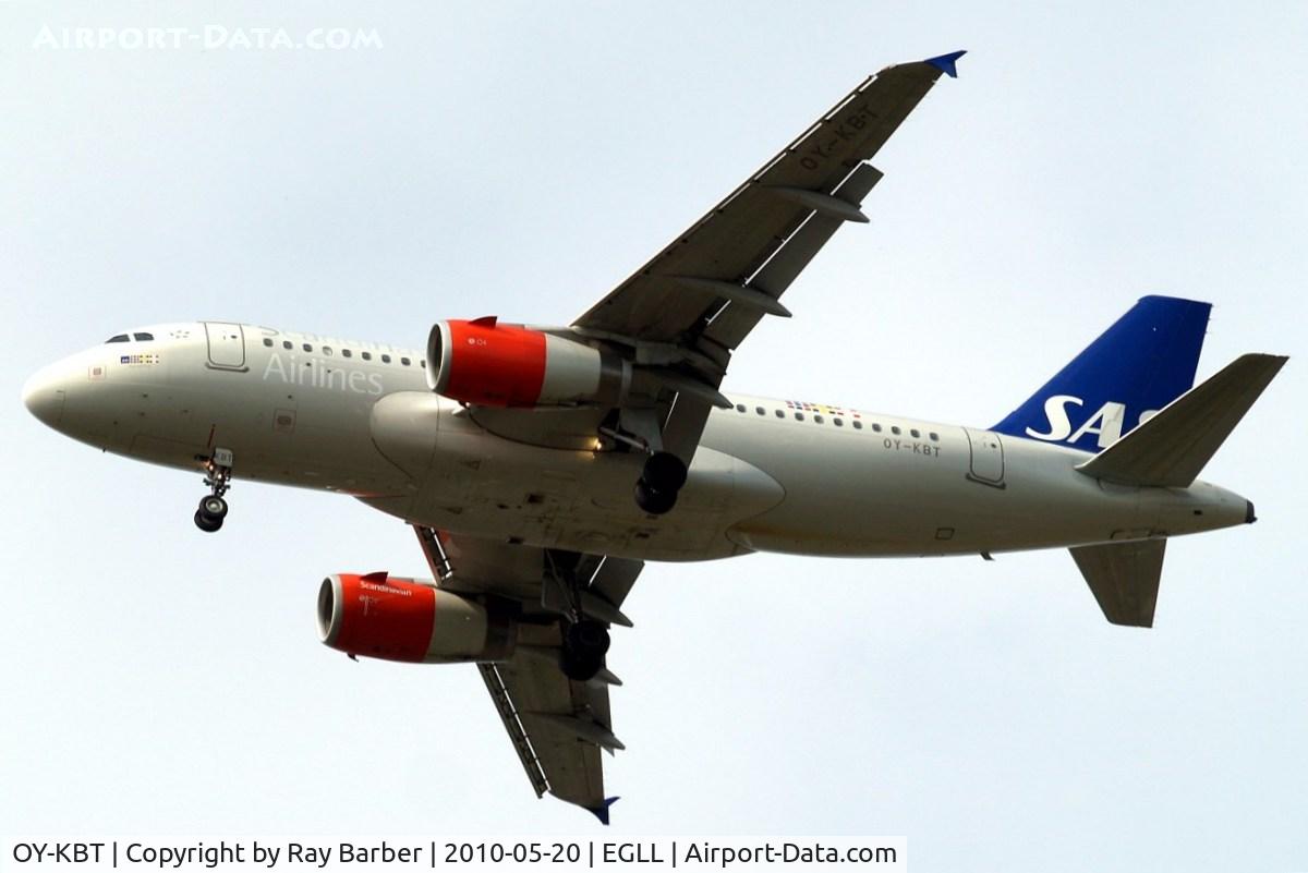 OY-KBT, 2007 Airbus A319-131 C/N 3292, Airbus A319-131 [3292] (SAS Scandinavian Airlines) Home~G 20/05/2010 On approach 27R.
