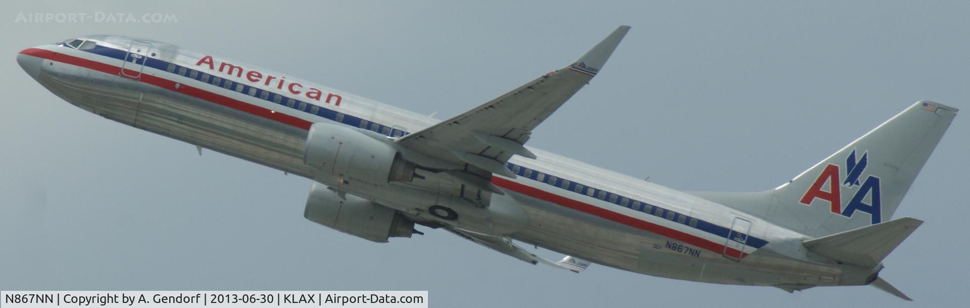 N867NN, 2011 Boeing 737-823 C/N 40762, American Airlines, seen here departing Los Angeles Int´l(KLAX)