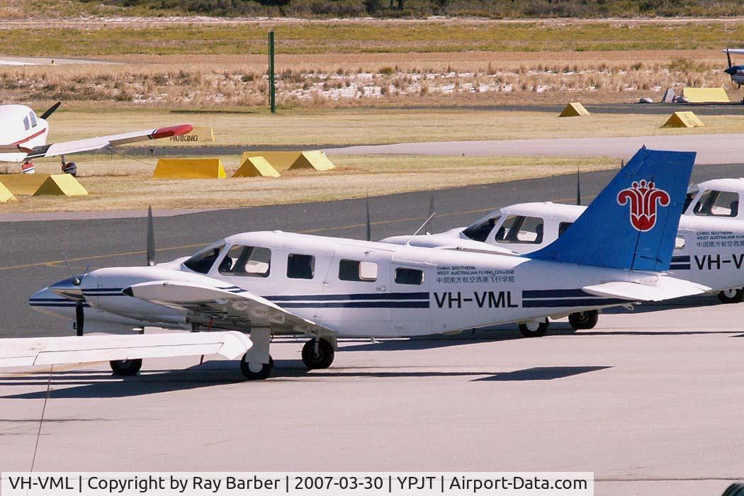 VH-VML, 2001 Piper PA-34-220T C/N 3449213, Piper PA-34-220T Seneca V [3449213] (China Southern Flying College) Perth-Jandakot~VH 30/03/2007