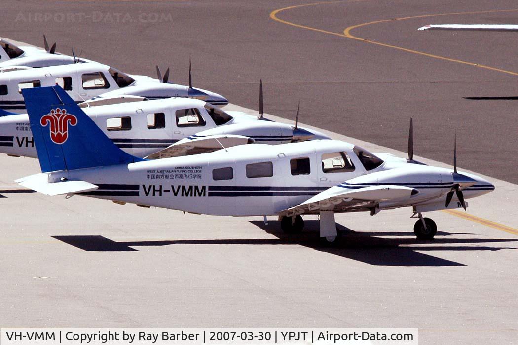VH-VMM, 2001 Piper PA-34-220T C/N 3449215, Piper PA-34-220T Seneca V [3449215] (China Southern Flying College) Perth-Jandakot~VH 30/03/2007