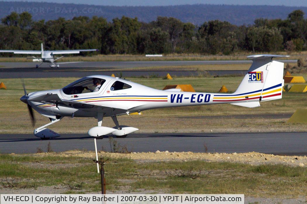 VH-ECD, 2005 Diamond DA-20C-1 Eclipse C/N C0306, Diamond DA.20-C1 Katana [C0306] Perth-Jandakot~VH 30/03/2007