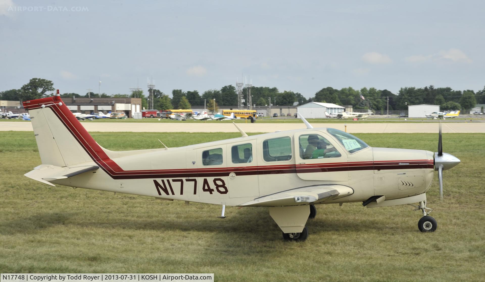 N17748, 1977 Beech A36 Bonanza 36 C/N E-1017, Airventure 2013