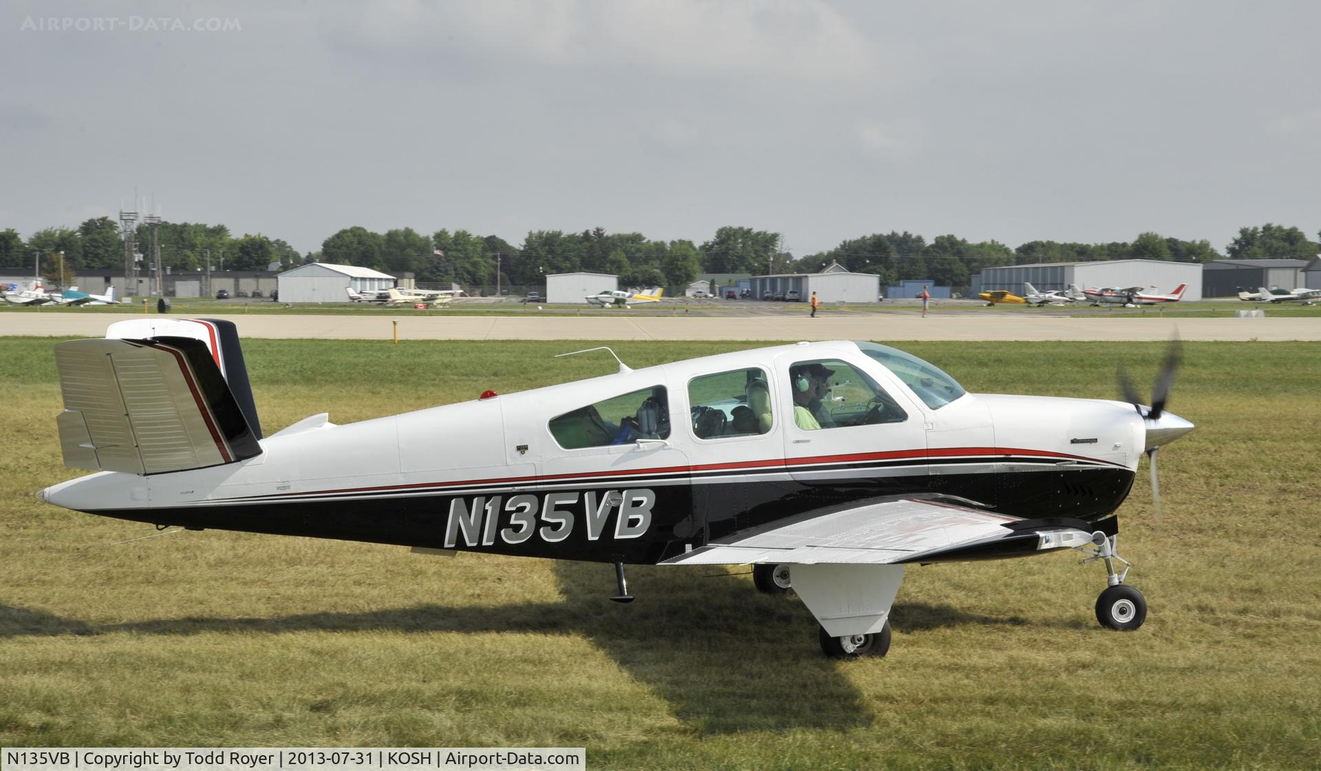 N135VB, 1979 Beech V35B Bonanza C/N D-10263, Airventure 2013