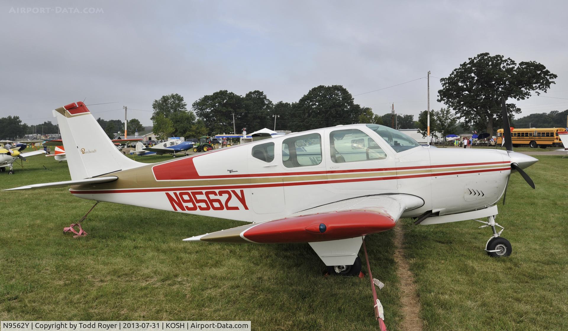 N9562Y, 1962 Beech 35-B33 Debonair C/N CD-564, Airventure 2013