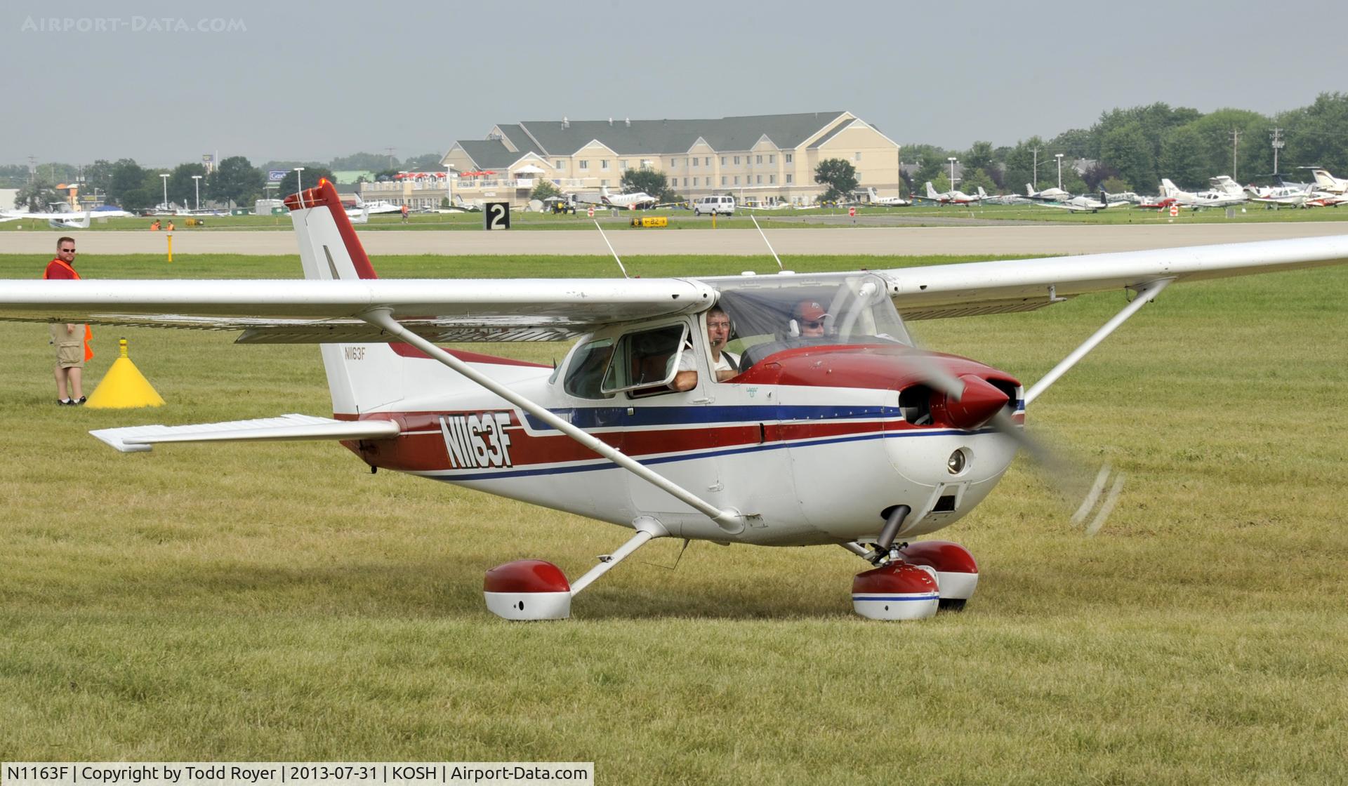 N1163F, 1979 Cessna 172N C/N 17272962, Airventure 2013