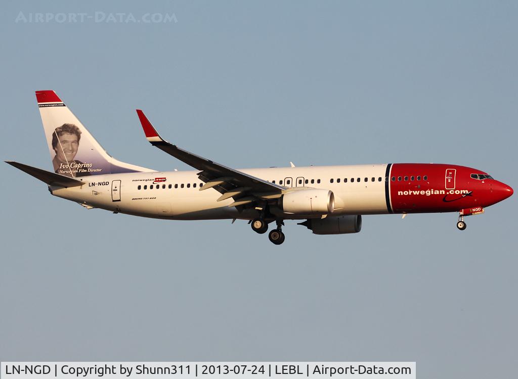 LN-NGD, 2012 Boeing 737-8JP C/N 39049/4161, Landing rwy 25R