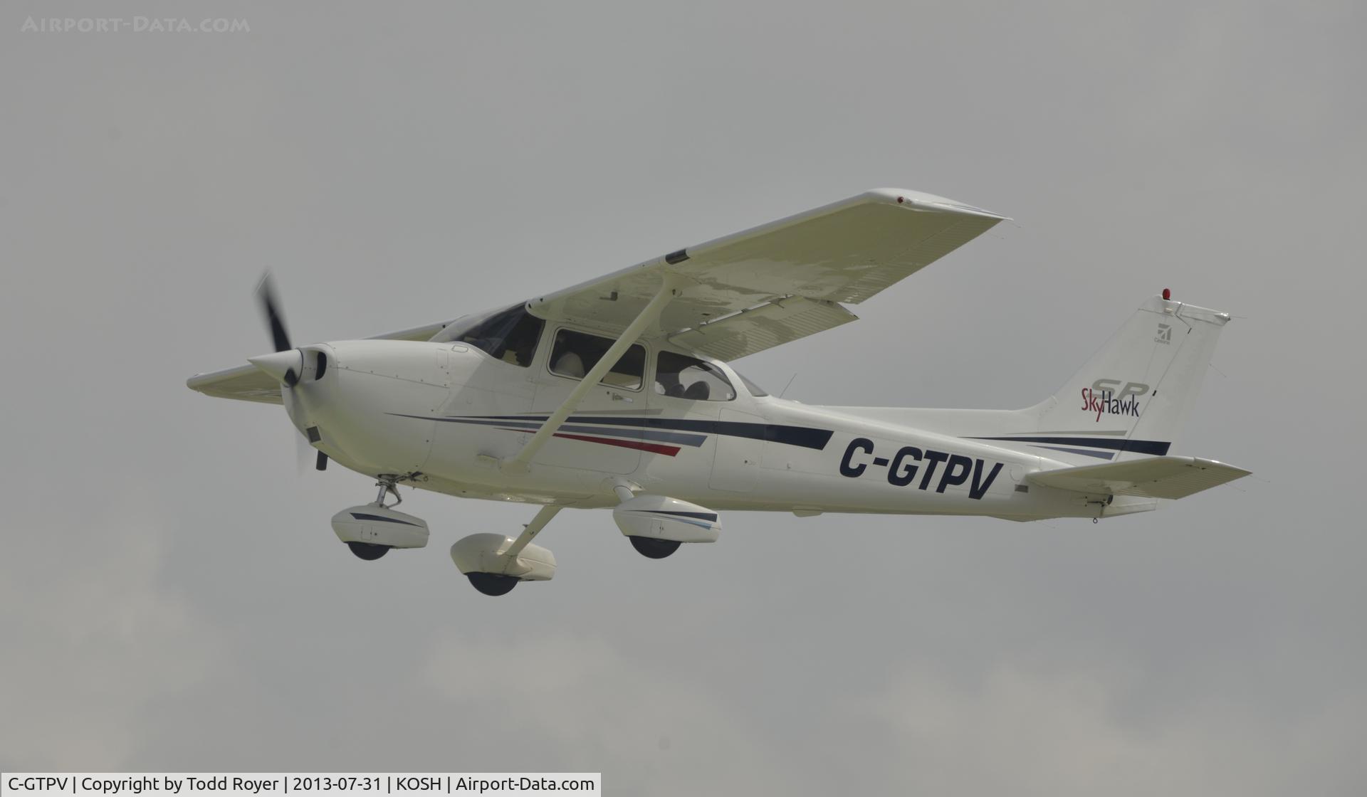 C-GTPV, 2002 Cessna 172S Skyhawk C/N 172S9179, Airventure 2013