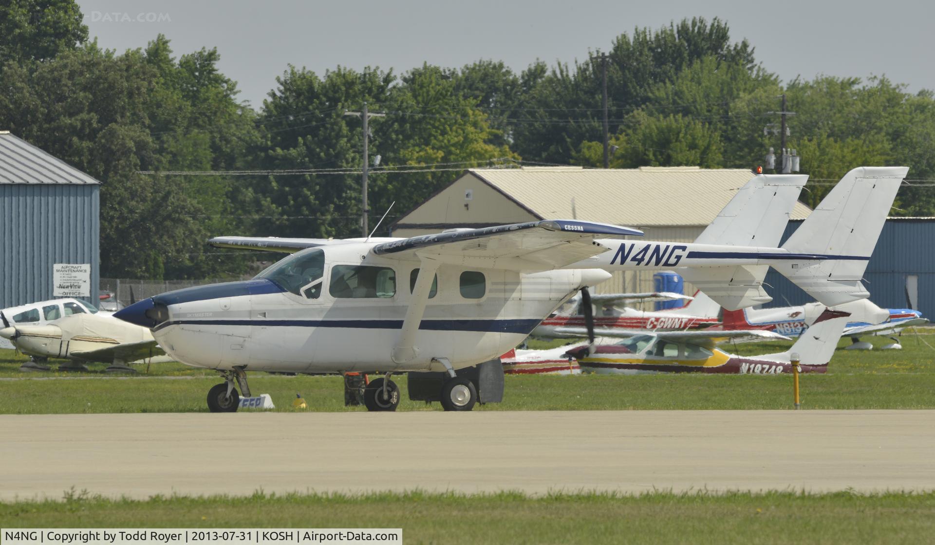 N4NG, Cessna 337 Super Skymaster C/N 337-01787, Airventure 2013