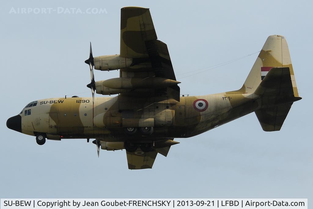 SU-BEW, 1982 Lockheed C-130H Hercules C/N 382-4370, Egypt Air Force landing 05