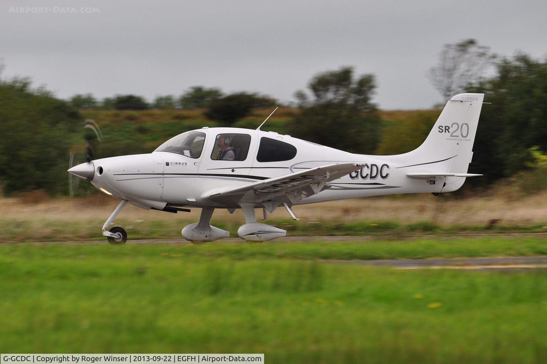 G-GCDC, 2008 Cirrus SR20 G3 C/N 2008, Resident Cirrus SR20, touch and go Runway 22. Previously registered N553PG.