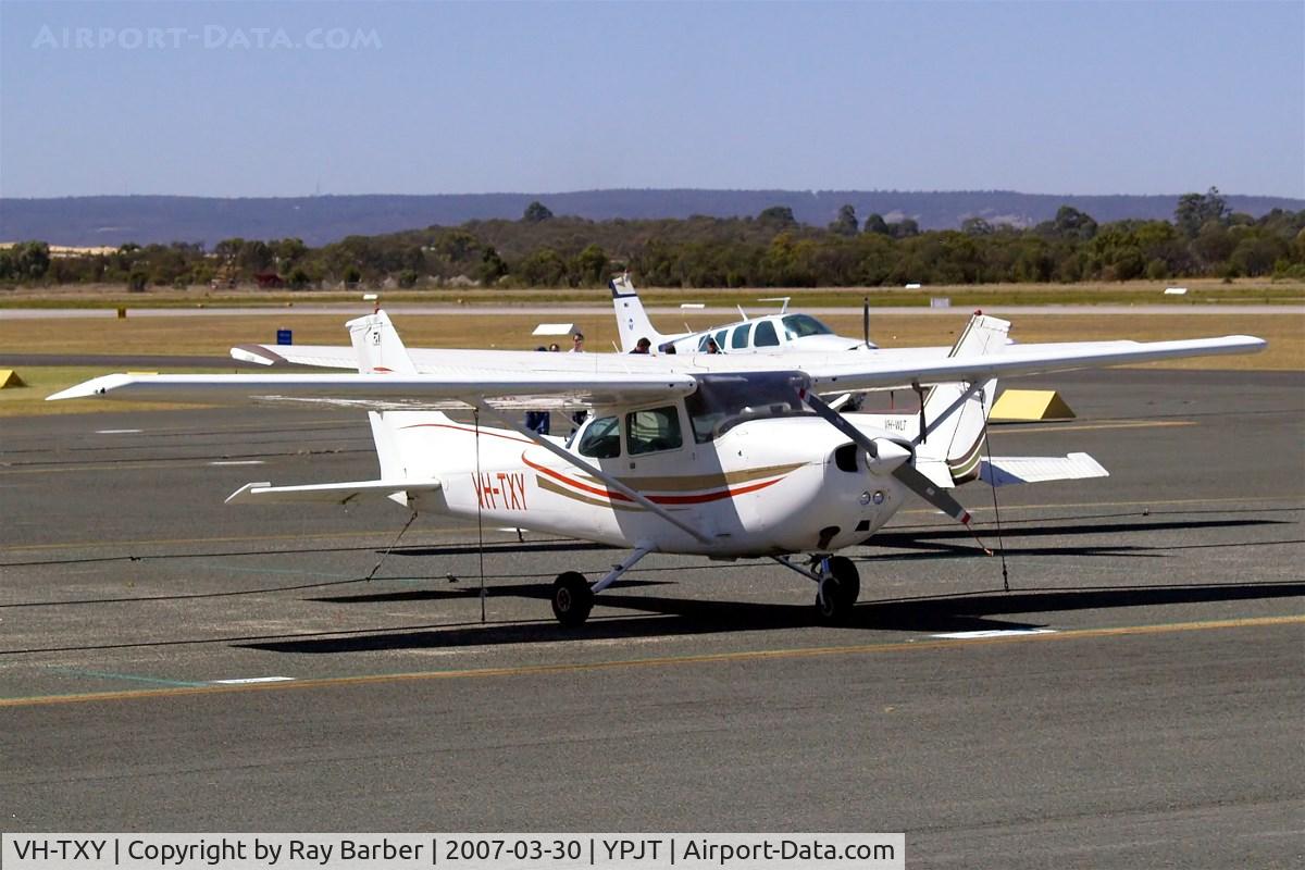 VH-TXY, Cessna 172N C/N 17271823, Cessna 172N Skyhawk [172-71823] Perth-Jandakot~VH 30/03/2007