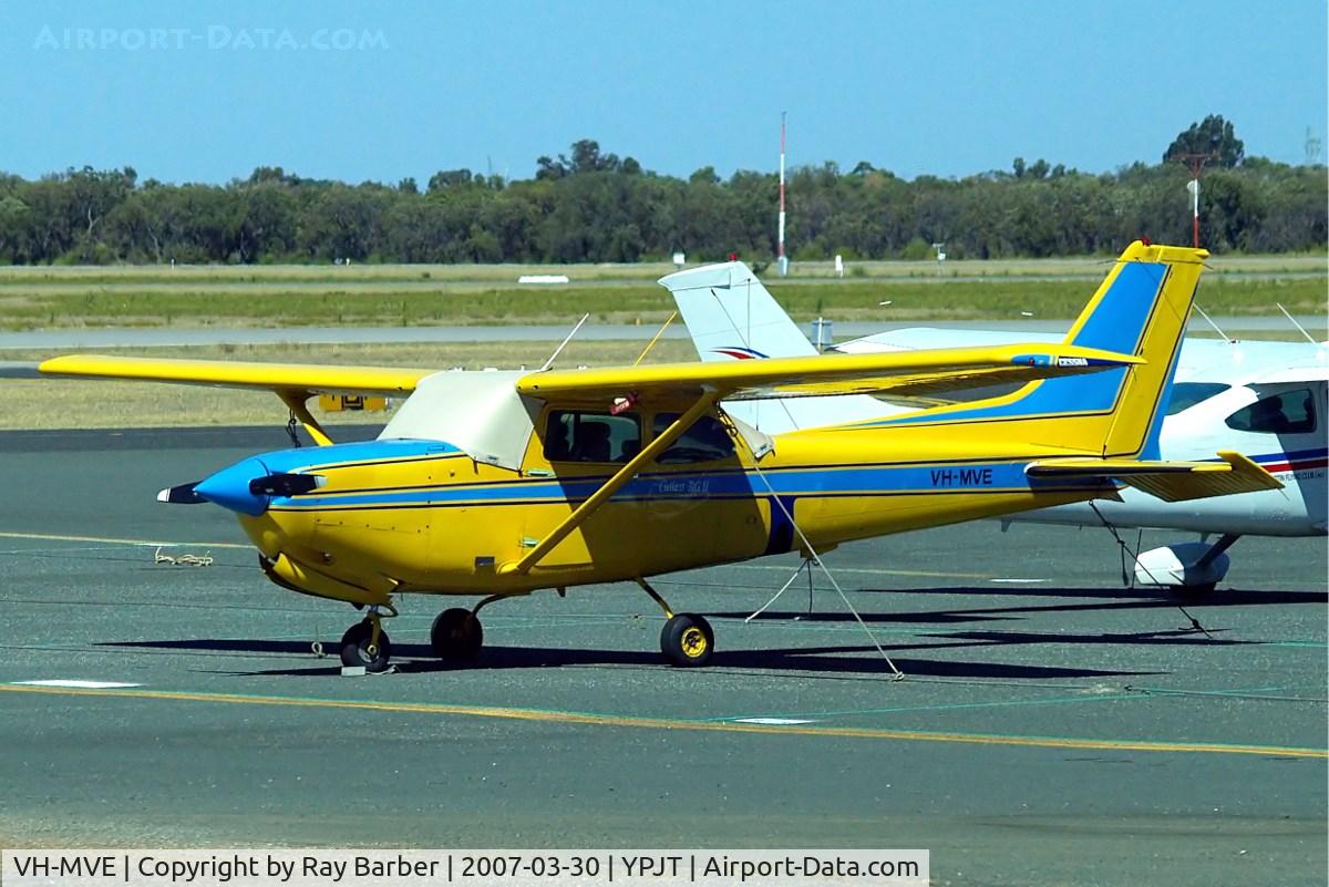 VH-MVE, Cessna 172RG Cutlass RG C/N 172RG0082, Cessna 172RG Cutlass RG [172RG-0082] Perth-Jandakot~VH 30/03/2007