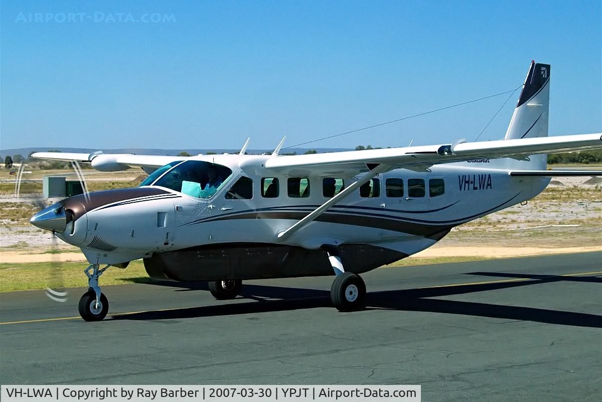 VH-LWA, 2006 Cessna 208B Grand Caravan C/N 208B1173, Cessna 208B Grand Caravan [208B-1173] (Slingair) Perth-Jandakot~VH 30/03/2007