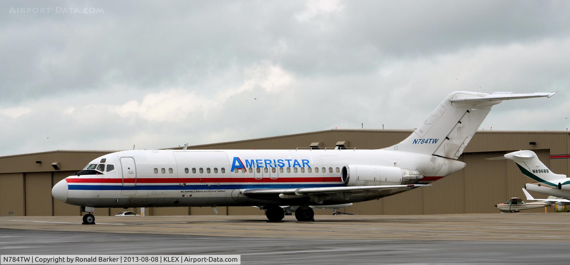 N784TW, 1967 Douglas DC-9-15F C/N 47014, Lexington