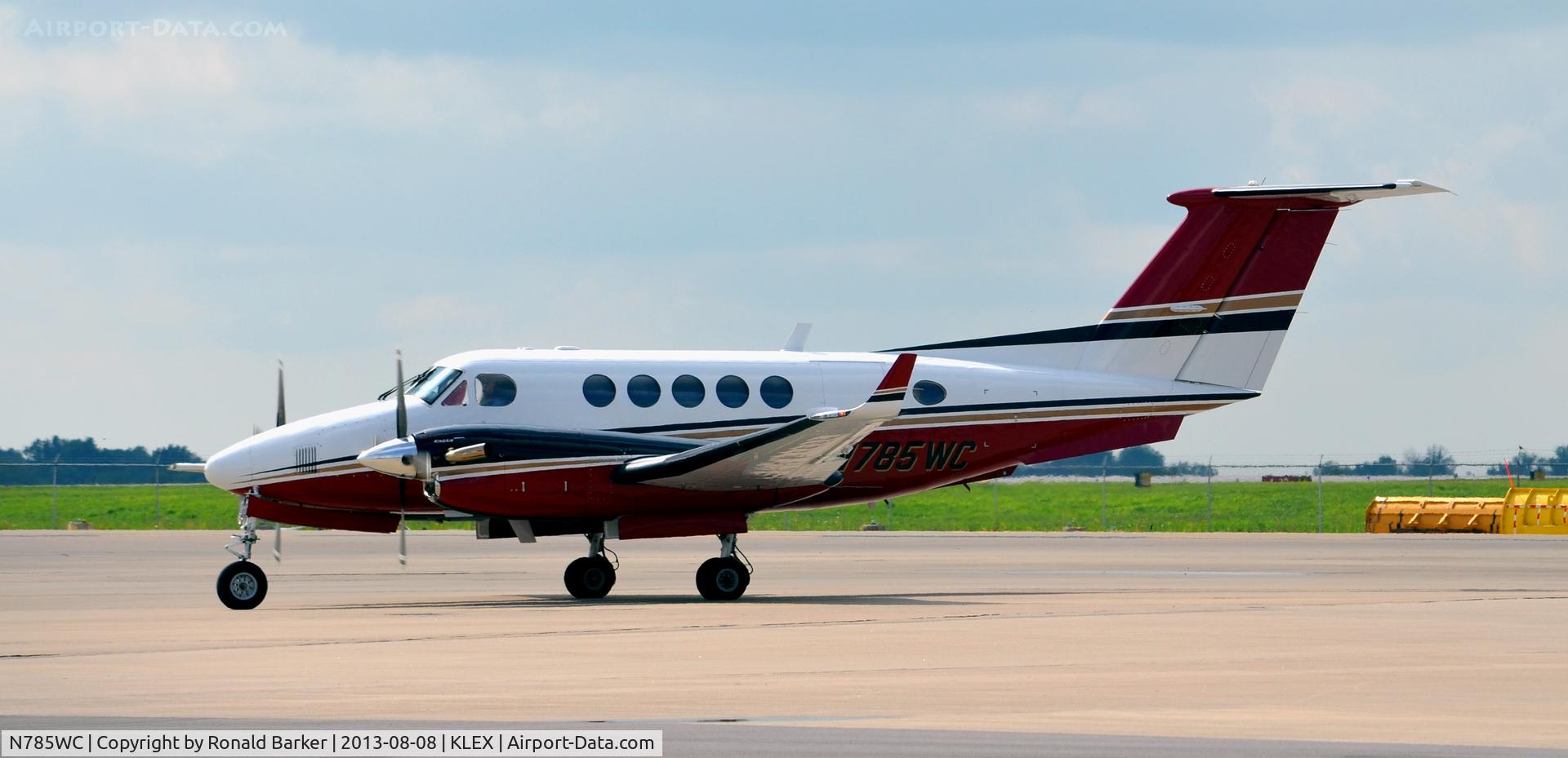 N785WC, 1978 Beech 200 C/N BB-425, Taxi LEX
