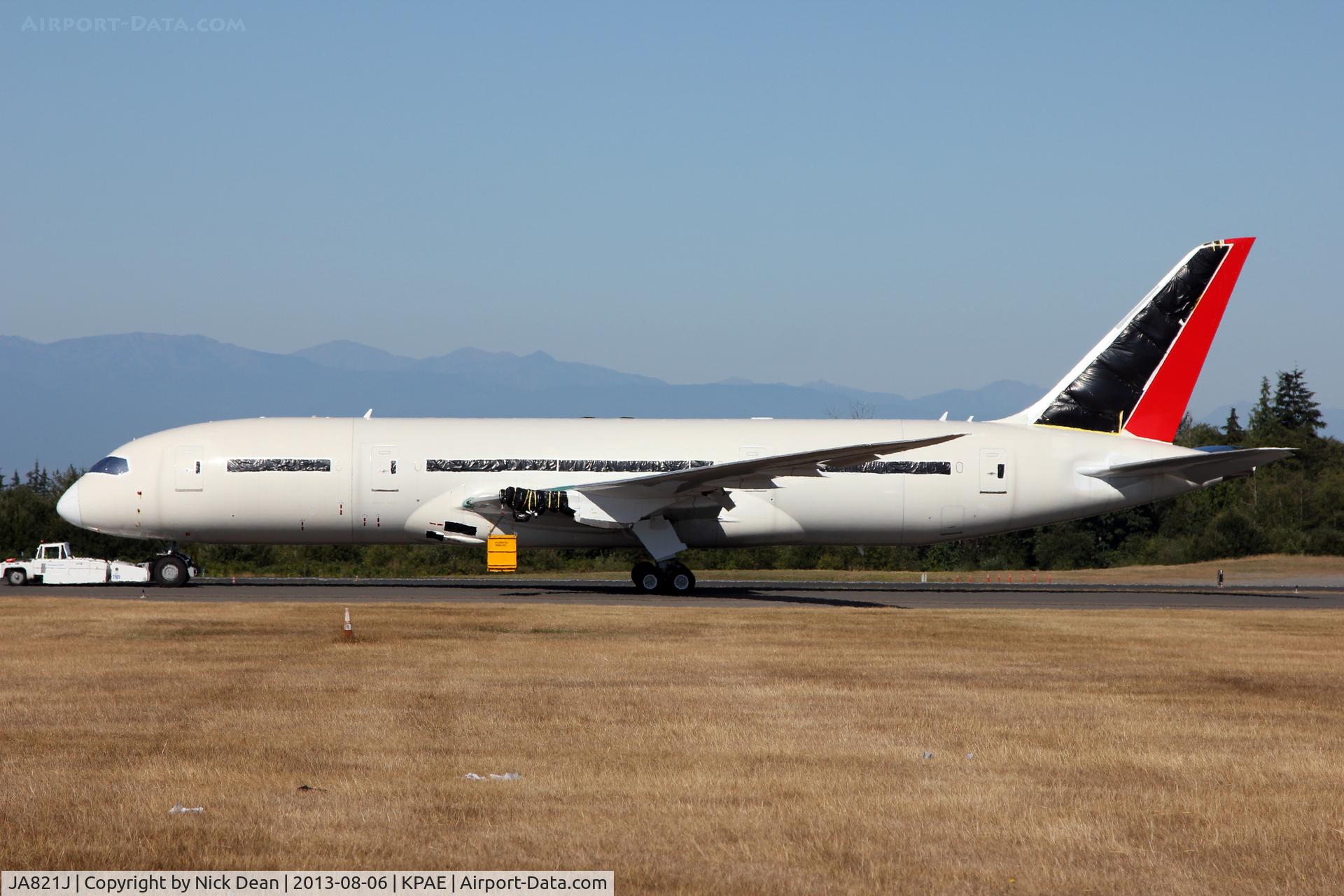 JA821J, 2010 Boeing 787-8 Dreamliner C/N 34831, KPAE/PAE