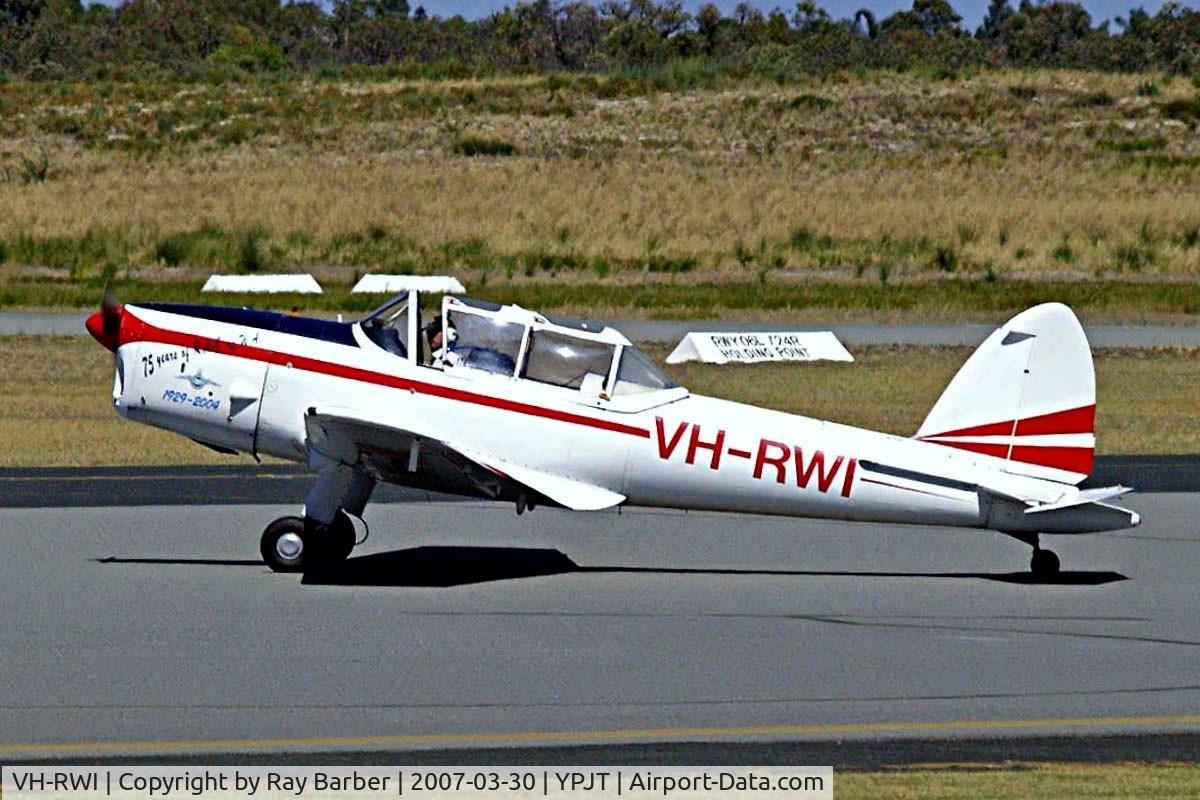 VH-RWI, 1950 De Havilland DHC-1 Chipmunk 22A C/N C1/0164, De Havilland Canada DHC-1 Chipmunk 22A [C1/0164]  Perth-Jandakot~VH  30/03/2007