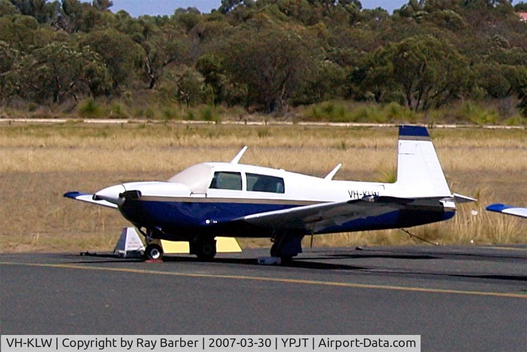 VH-KLW, 1983 Mooney M20J 201 C/N 24-1354, Mooney M.20J Model 201 [24-1122] (Royal Aero Club WA) Perth-Jandakot~VH 30/03/2007