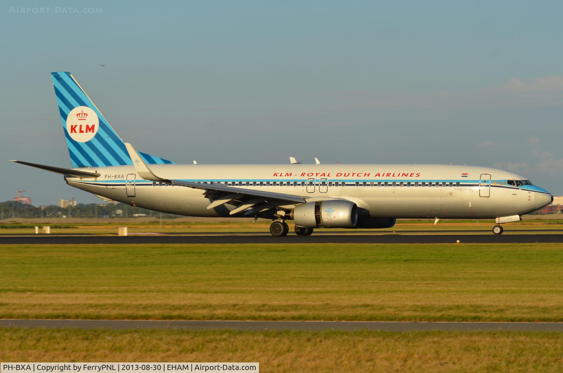 PH-BXA, 1998 Boeing 737-8K2 C/N 29131, Swan in beautiful evening sunlight