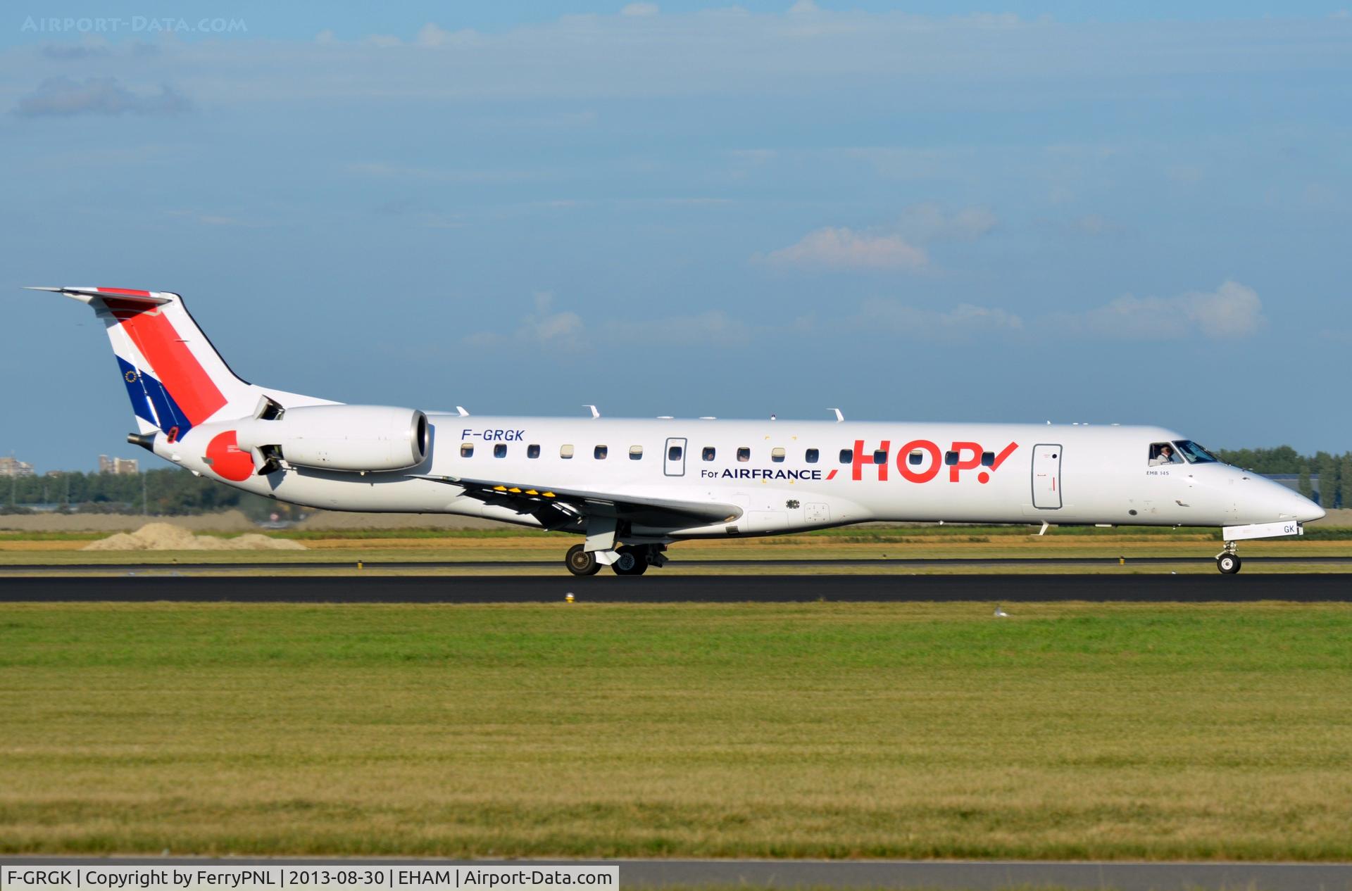 F-GRGK, 2000 Embraer EMB-145EU (ERJ-145EU) C/N 145324, Hop ERJ145 decelerating.