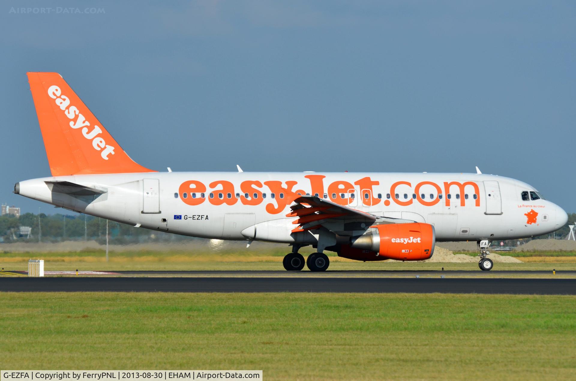 G-EZFA, 2009 Airbus A319-111 C/N 3788, Easyjet A319 loves France.