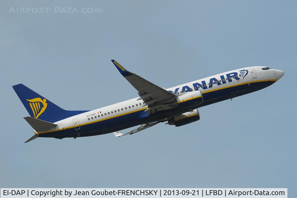 EI-DAP, 2003 Boeing 737-8AS C/N 33551, take off 05
