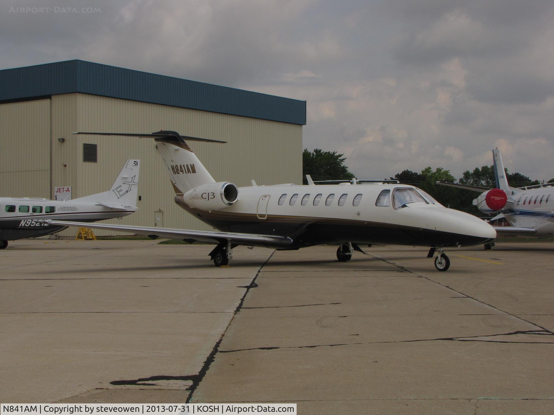 N841AM, 2006 Cessna 525B C/N 525B0084, Orion FBO ramp