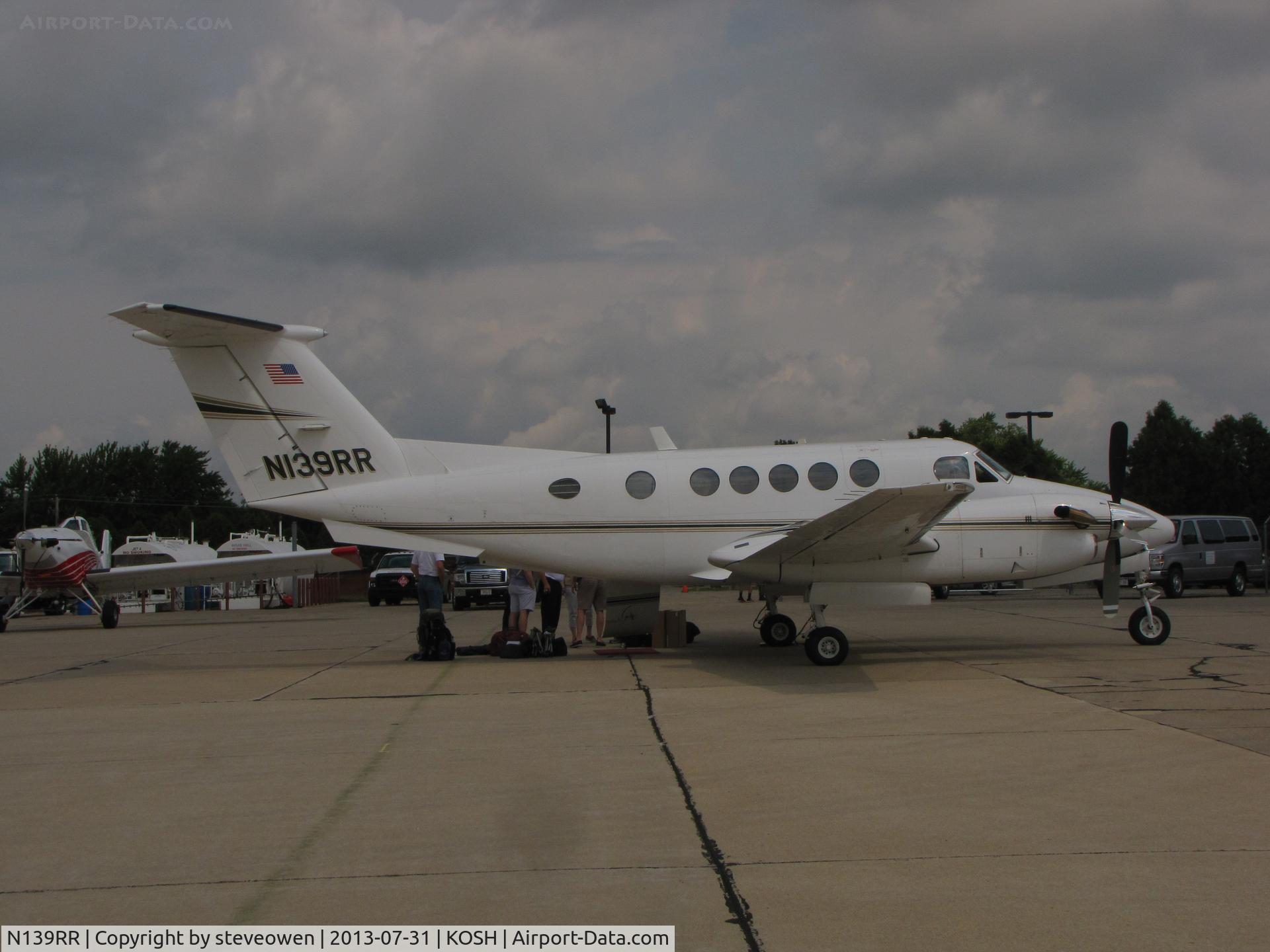 N139RR, 1976 Beech 200 Super King Air C/N BB-177, Basler FBO Ramp