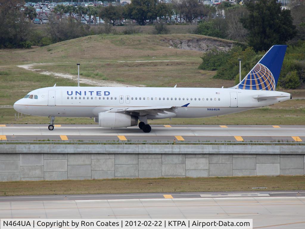 N464UA, 2000 Airbus A320-232 C/N 1290, This 2000 Airbus A320-232 heads for rwy 18R at Tampa Int'l Airport