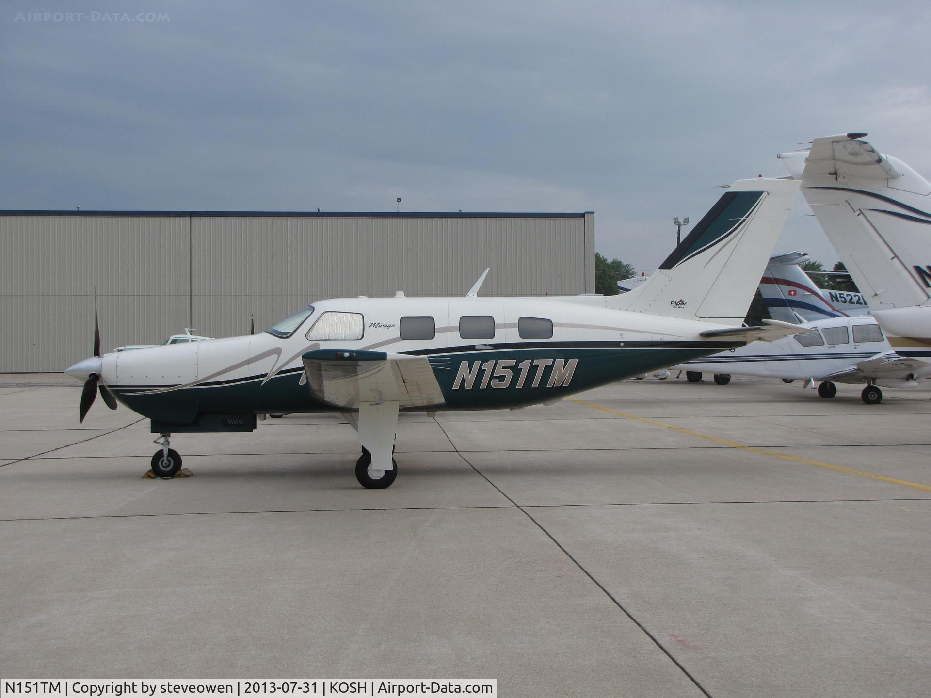 N151TM, Piper PA-46-350P Malibu Mirage C/N 4636467, Orion FBO ramp